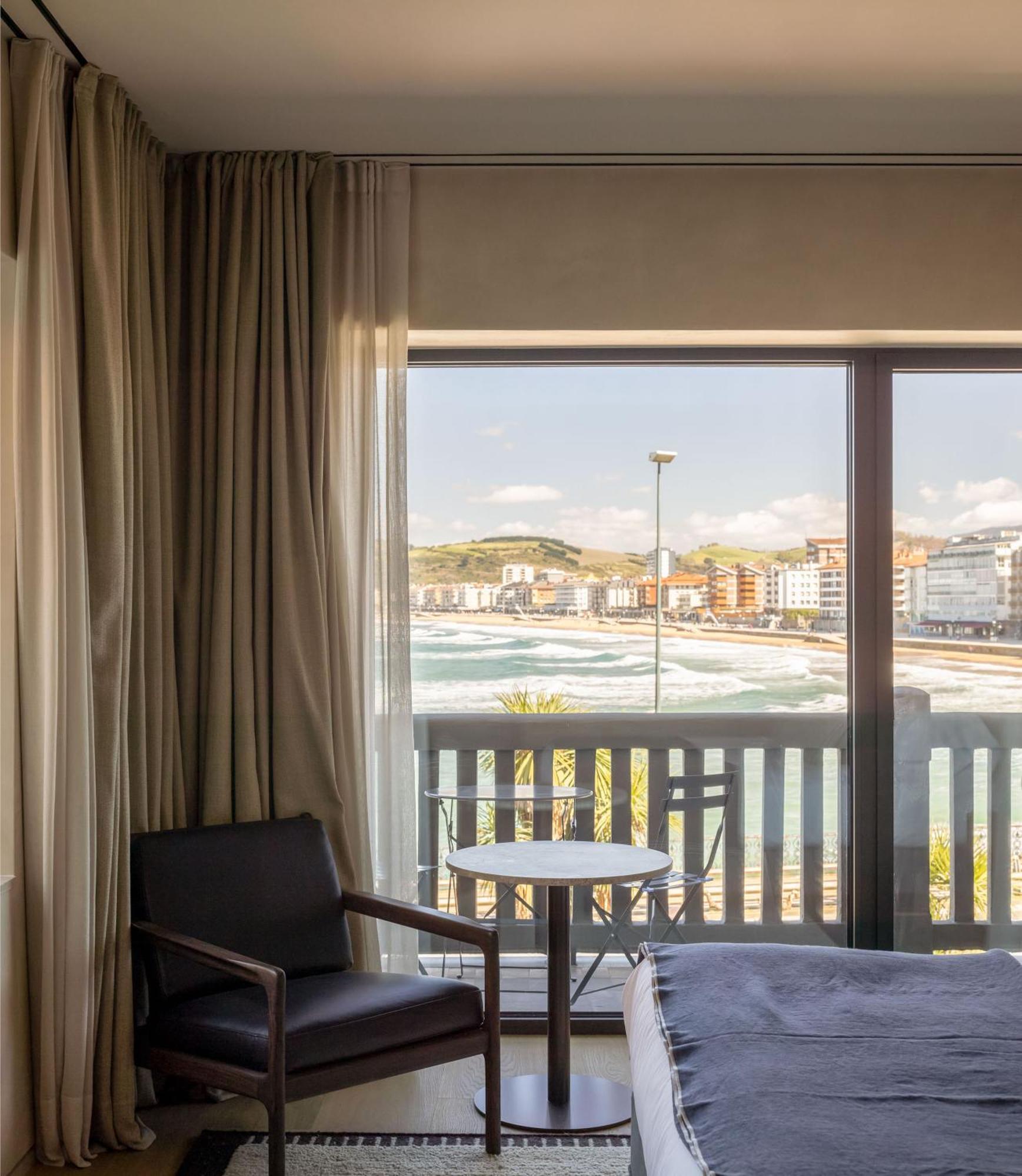 Hotel Ur Bare Zarautz Buitenkant foto